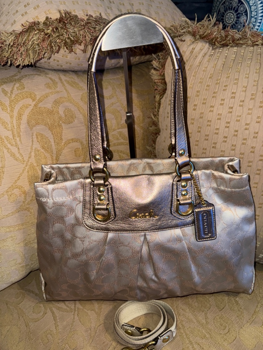 Coach Ashley Signature Lurex Carryall EUC